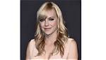 Exploring the Fascinating Journey of Anna Faris: a Closer Look at Her Career and Personal Life