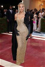 Khloe Kardashian Stuns on the Red Carpet: a Fashion Icon's Moment